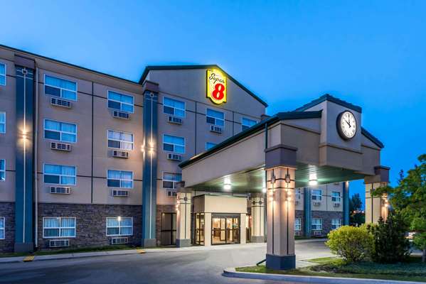 Super 8 by Wyndham Red Deer City Centre