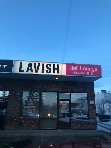 Lavish nail